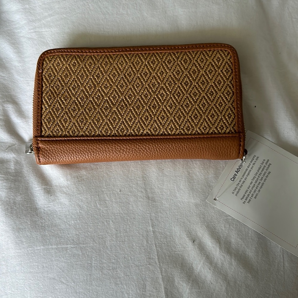 thirty-one all about the Benjamin’s Tan Woven Zip-Around Wallet